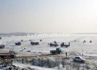 Over 700 Cars Carry Ice on the Songhua River