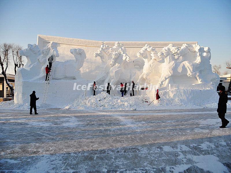 2014 Harbin Sun Island Snow Sculpture Art Expo