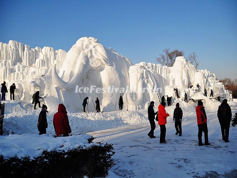 2014 Harbin Sun Island Snow Sculpture Art Expo