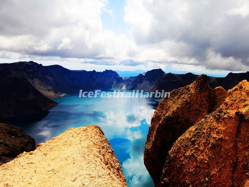 Changbaishan Mountains Heaven Lake