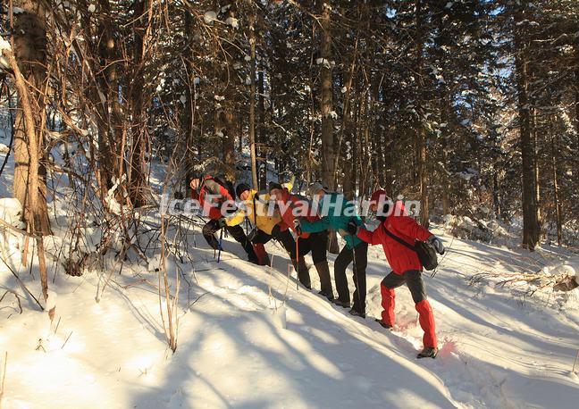  Snow Hiking in China's Snow Town