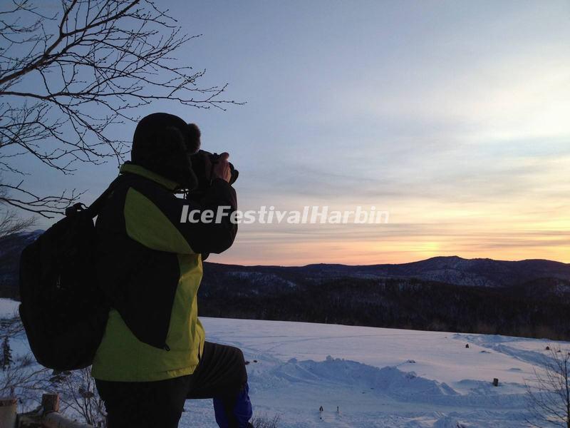 Sunrise in Yangcao Mountain 