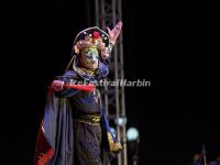 Chinese Face Changing Show in Sichuan Opera 