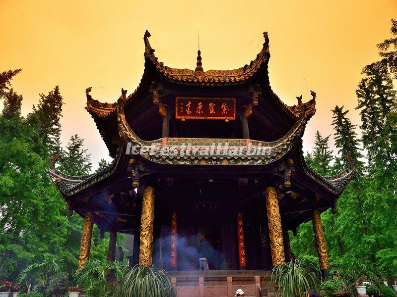 The Eight-Diagram Pavilion in Chengdu Green Ram Temple