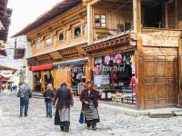 The Tibetan Women in Dukezong Ancient Town