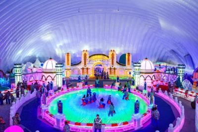 Harbin Ice and Snow World Indoor Park and Four Seasons Amusement Park