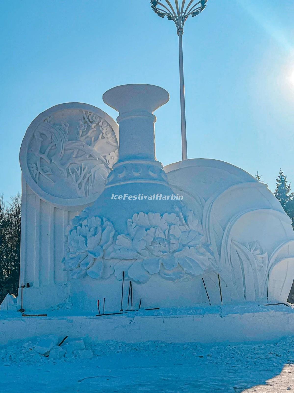 Snow Sculpture - blue and white porcelain
