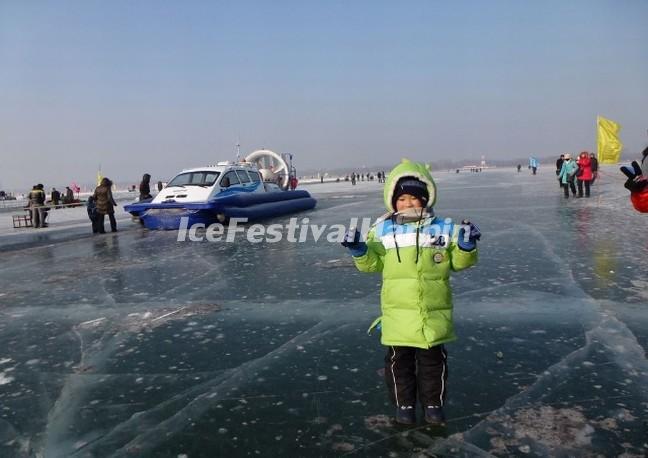 Hovercrafts in Harbin 