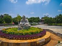 The Sitting Statue of Confucius in Jianshui Confucian Temple