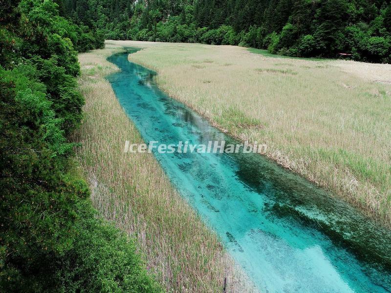 Jiuzhaigou Valley