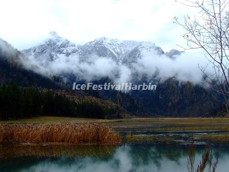 Jiuzhaigou Valley