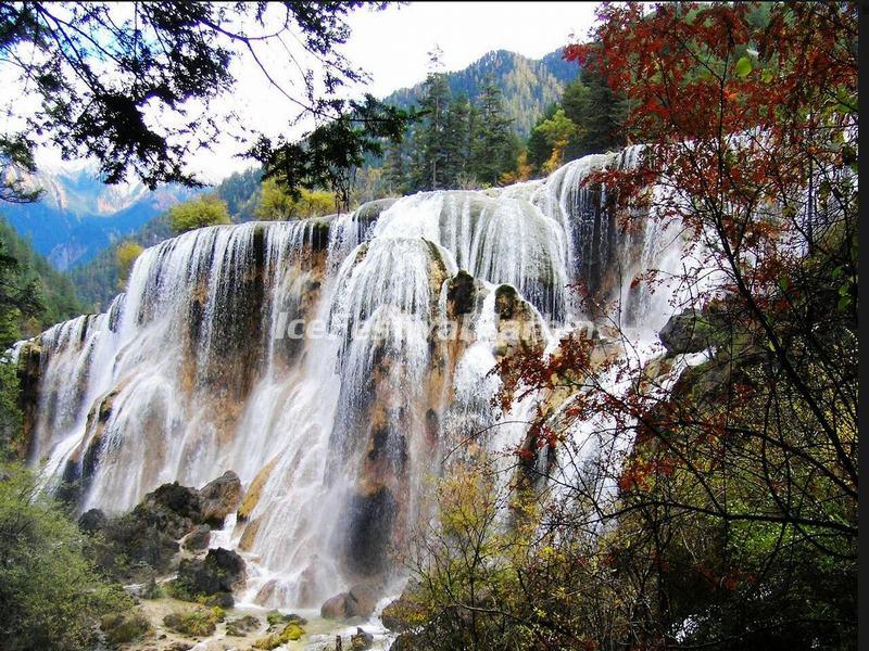 Jiuzhaigou Waterfall