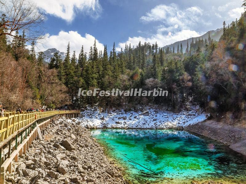 Jiuzhaigou Valley