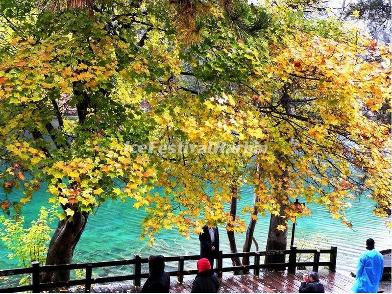 Jiuzhaigou Valley