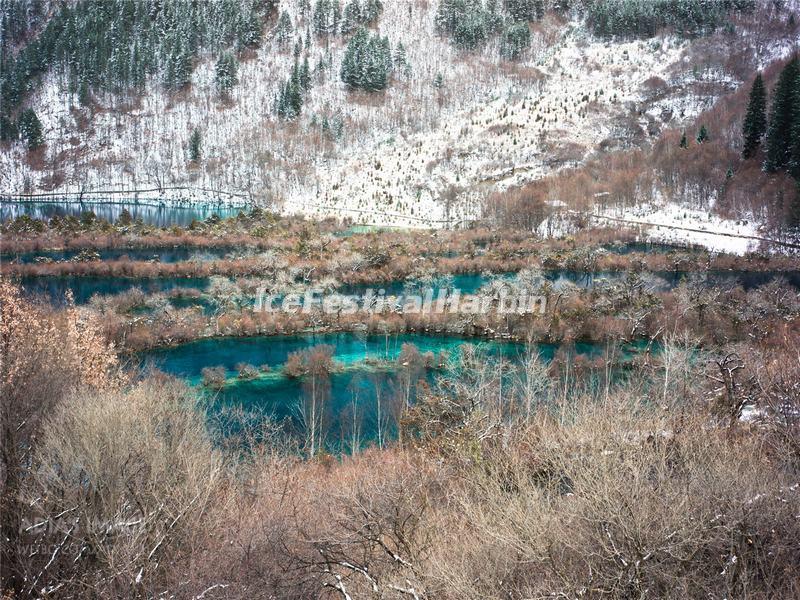 Jiuzhaigou Valley Suzheng Lakes in Winter