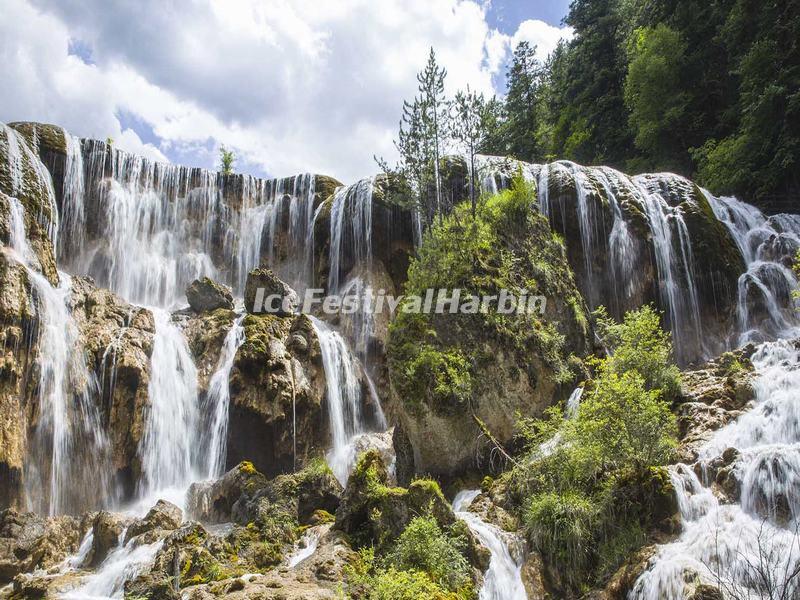 Jiuzhaigou Valley