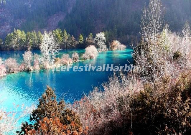 Jiuzhaigou Valley