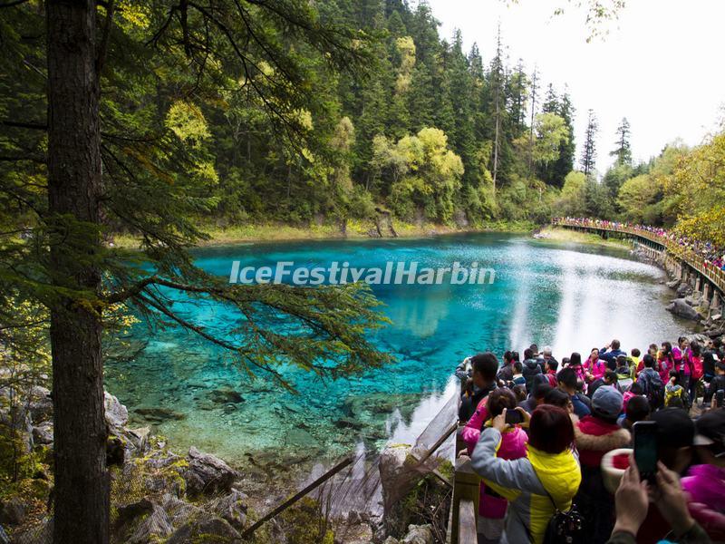 Jiuzhaigou Valley