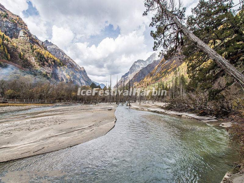 Mount Siguniang Changping Valley