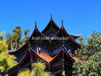 The Beautiful Eaves of a Pavilion in Mu's Residence