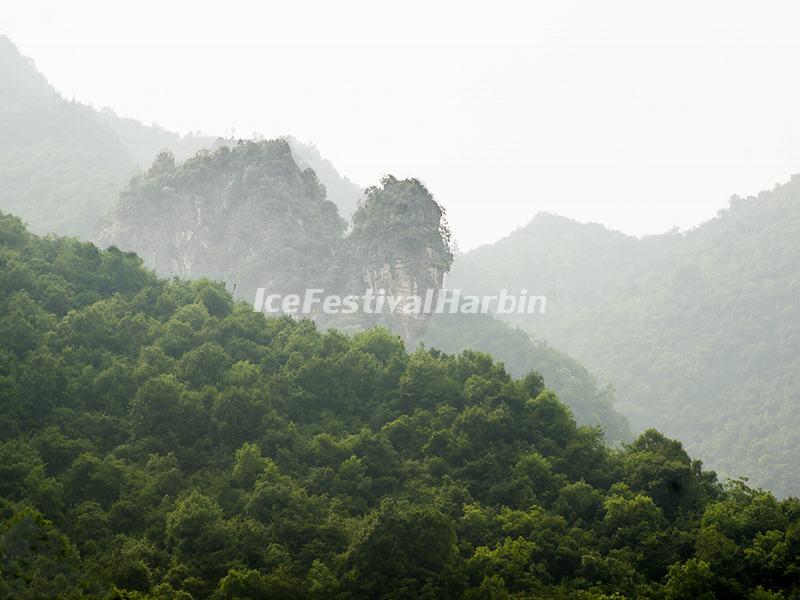 Shennong Stream Scenery 