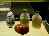 The Snuff Bottles Displayed in Sichuan Museum