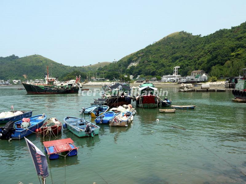 A sightseeing Sampan at the Tai O Fishing Village