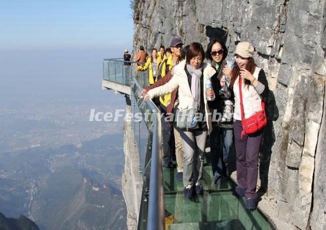 The Sky Walkway in Zhangjiajie Tianmen Mountain