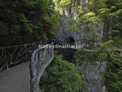 Tianmen Mountain Ghost Valley Plank Road