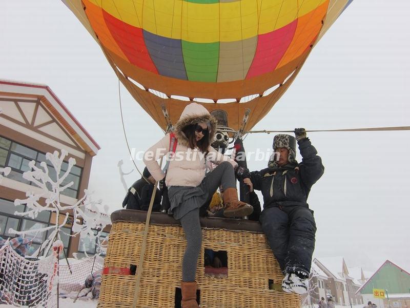 Xiling Snow Mountain Hot-air Ballooning 