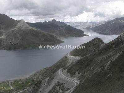 Yamdrok Lake